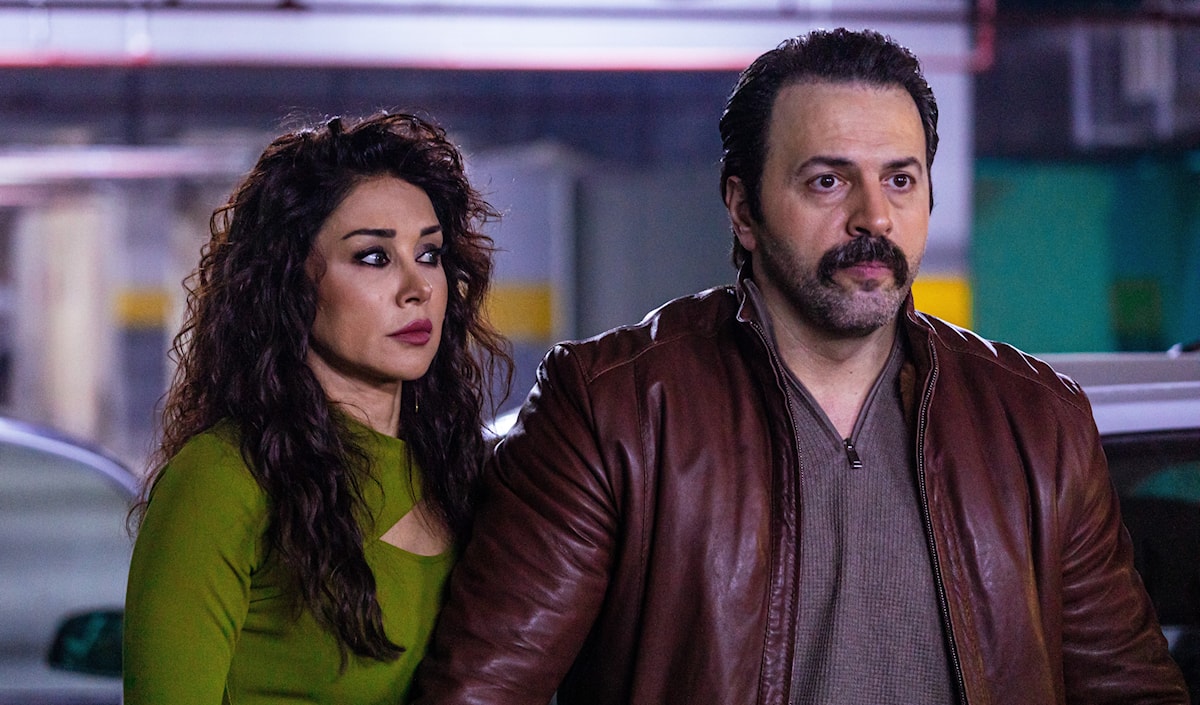 تيم حسن وكاريس بشار في «تحت سابع أرض»