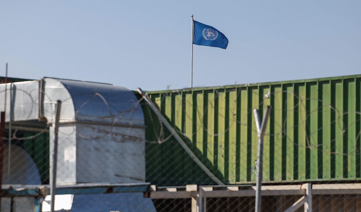 «اللجان الشعبية للاجئين» تتهم «الأونروا» بتغيير المناهج التعليمية (أ ف ب)