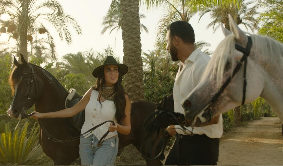 «في لحظة» من بطولة أحمد فهمي وميرنا نور الدين