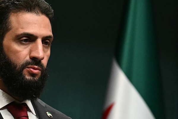 يجري الاتحاد الأوروبي مناقشات حول اتفاق محتمل لتعليق جزئي لبعض العقوبات المفروضة على قطاع الطاقة (أ ف ب)