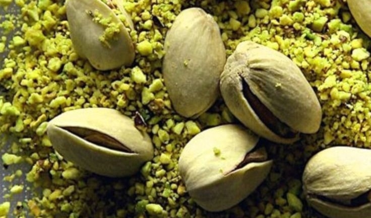 يحتوي الفستق الحلبي على دهون غير مشبعة مفيدة للقلب