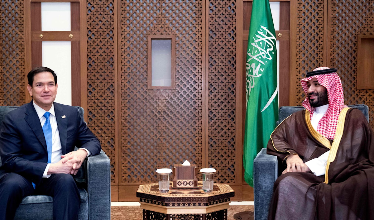 استقبل بن سلمان وزير الخارجية الأميركي ماركو روبيو (أ ف ب)