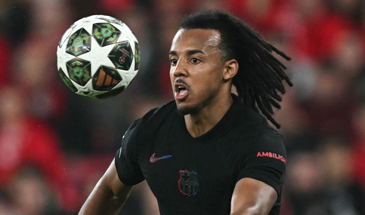 يلعب برشلونة مع بنفيكا الثلاثاء الساعة 19:45