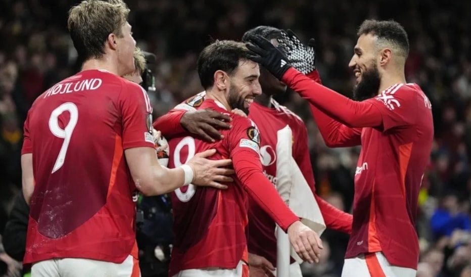 تغلب مانشستر يونايتد على ضيفه ريال سوسييداد 4-1 بفضل ثلاثية للقائد برونو فرنانديش.