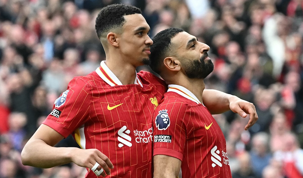 يبحث ليفربول عن ثنائية الدوري والكأس