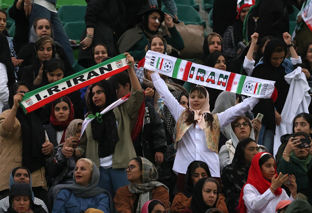 جانب من الجمهور الايراني في طهران