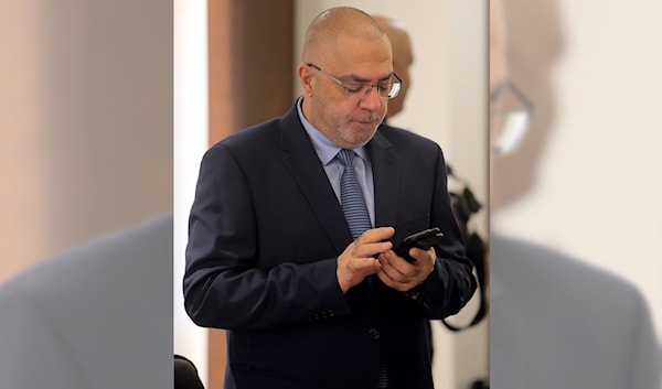 (الأخبار)