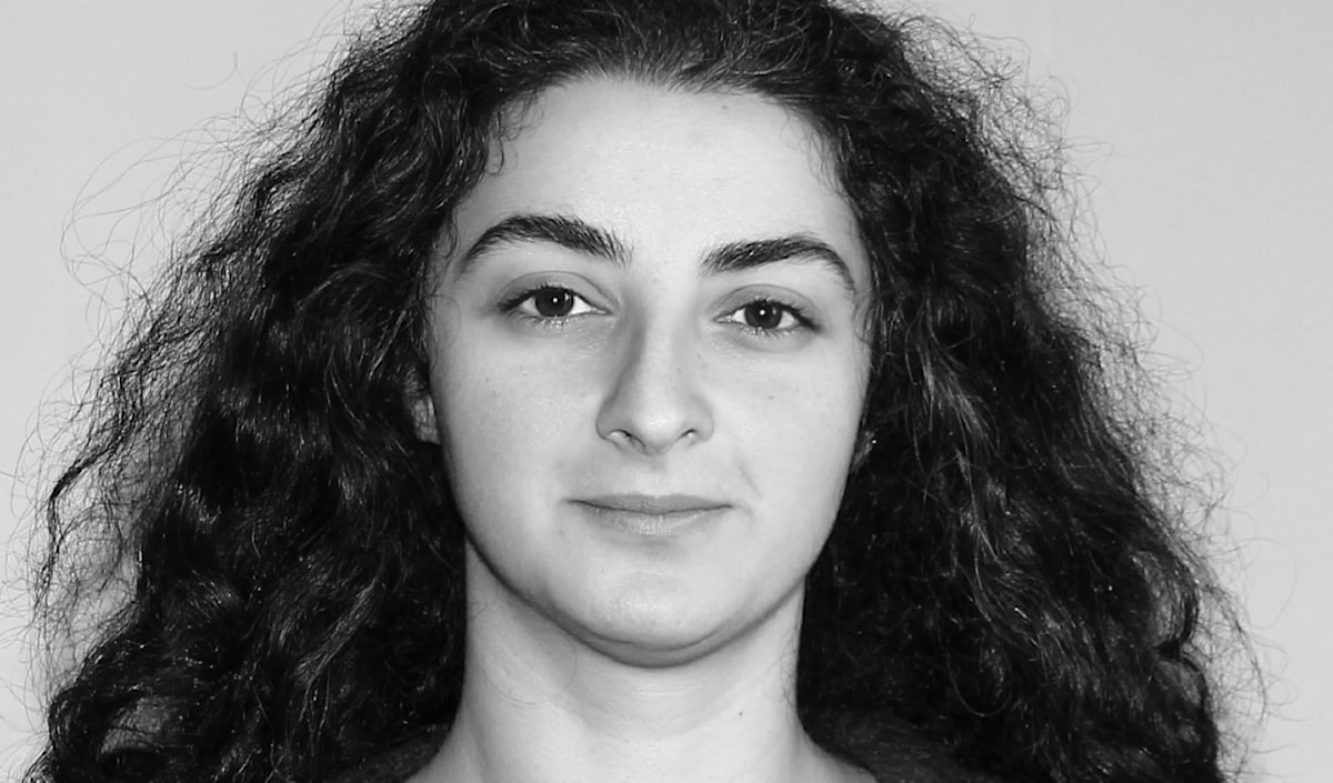 يارا الخوري «تحت الشمس»