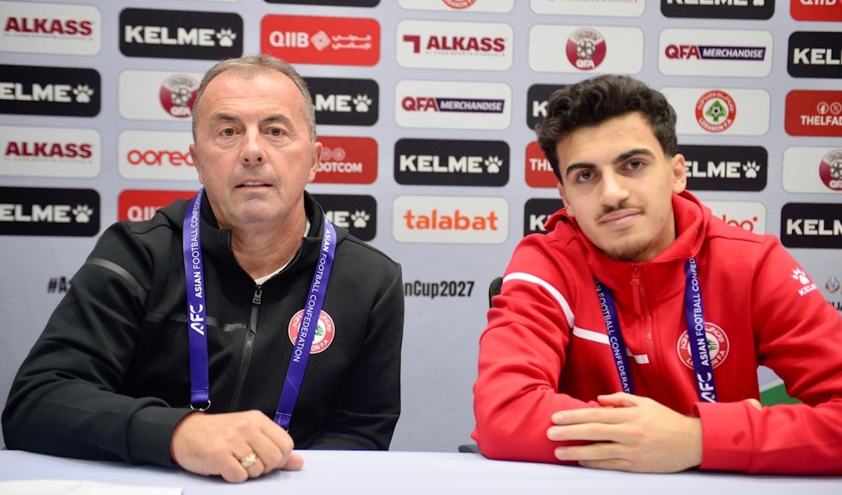 شكرون ورادولوفيتش خلال المؤتمر الصحفي
