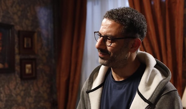يجسّد محمد فرّاج شخصية «صالح».