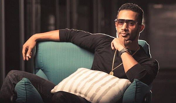 يتمتع محمد رمضان بشعبية هائلة لدى الطبقة الفقيرة في مصر