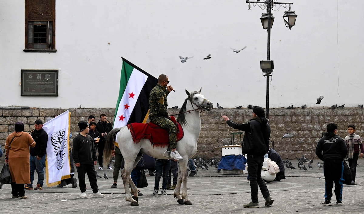 لا تزال تنظر طهران بتوجّس إلى التطورات الأخيرة في سوريا، بسبب الخلفية المتشددة للإدارة السورية الجديدة (أ ف ب)