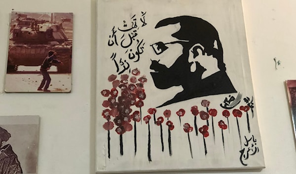 قال «عش نيصاً وقاتل كالبرغوث» وفعل