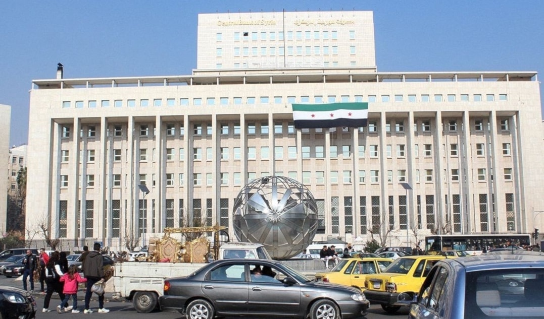 بريطانيا ترفع العقوبات عن «مصرف سوريا المركزي» (من الويب)