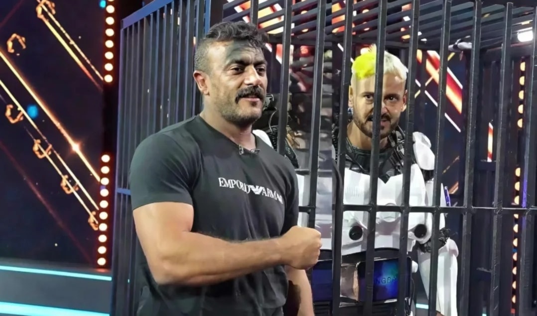 أصبح البرنامج أقرب إلى جلسة تحقيق.