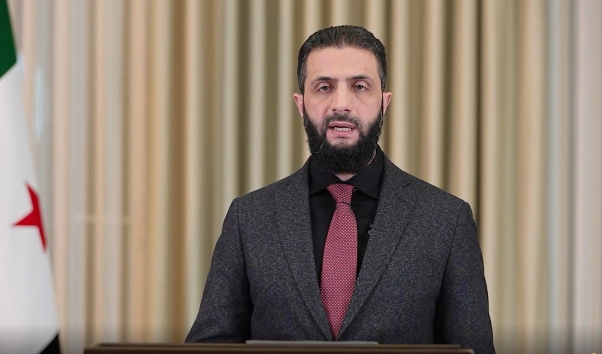 قال الشرع إن «فلول النظام الساقط تبحث عن استفزاز يُفضي إلى تجاوز» (رئاسة الجمهورية)