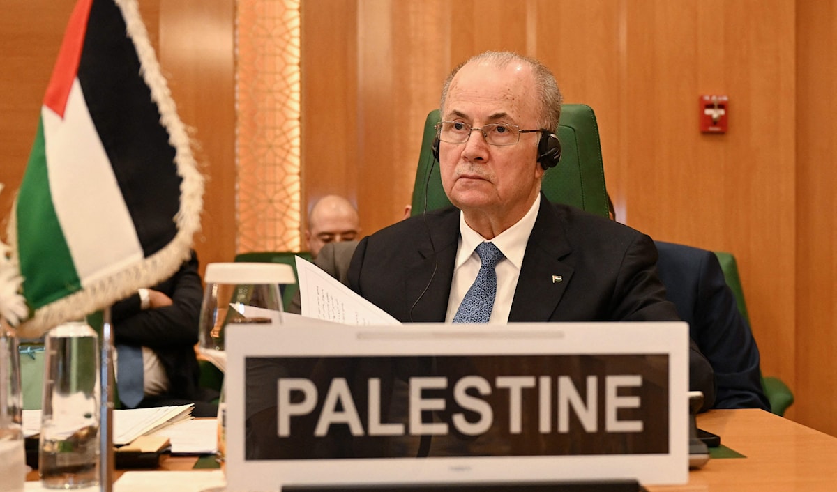 دعا طه إلى «تمكين الحكومة الفلسطينية من تولي مهامها والحفاظ على وحدة الأرض الفلسطينية» (أ ف ب)