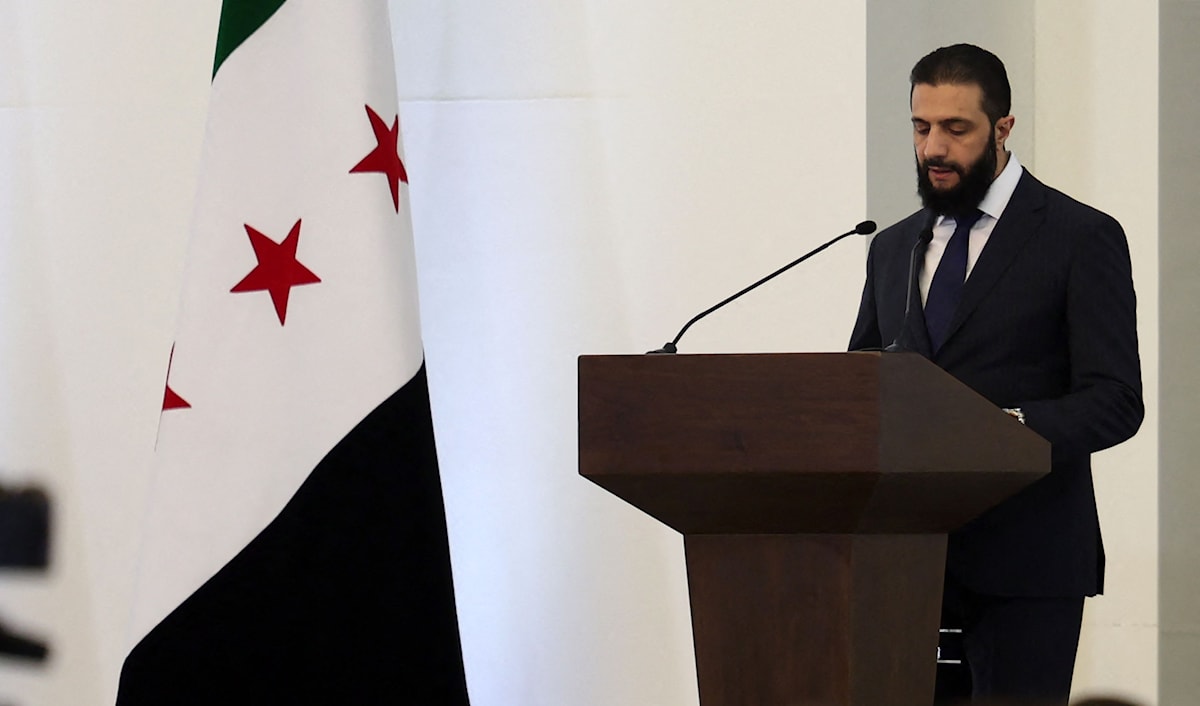 «تمديد عمل لجنة التحقيق ثلاثة أشهر أخرى غير قابلة للتمديد» (أ ف ب)