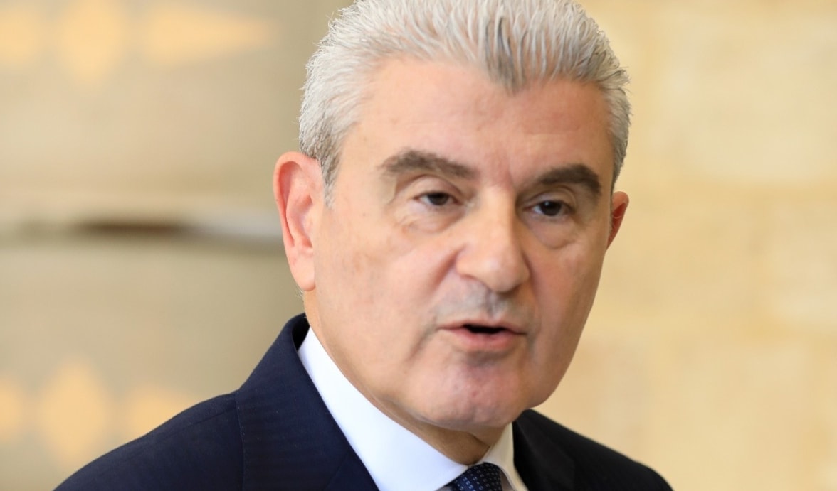 وزير الصناعة، جو عيسى الخوري (هيثم الموسوي)