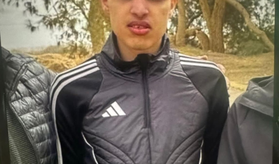 قضى سنوات سجنه في زنازين العزل الانفرادي وسط ظروف قاهرة