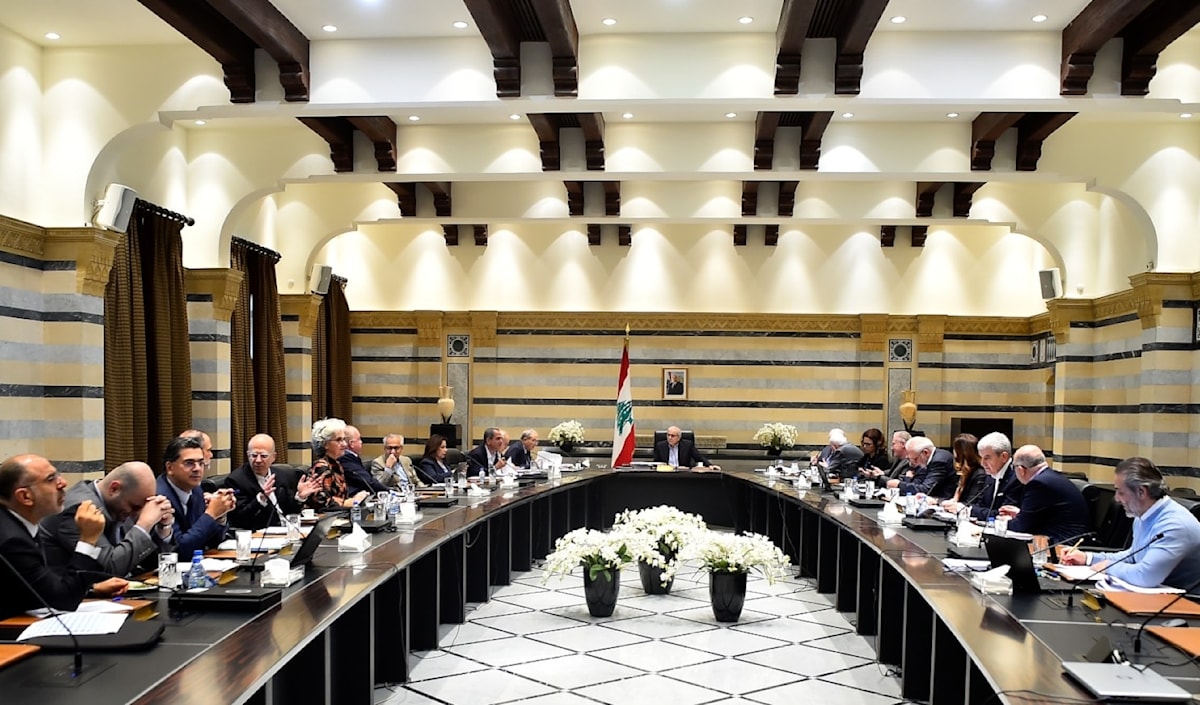 «أموال المودعين لا سيّما صغار المودعين تتمتّع بالأولوية في حماية الودائع» (من الويب)