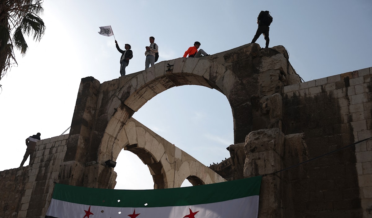 من المرجّح أن يمضي «البنك الدولي» على خطى الاتحاد الأوروبي، عبر تقديم الدعم بشكل غير مباشر، للالتفاف على العقوبات الأميركية (أ ف ب)