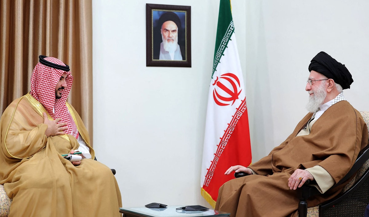 تسلم خامنئي من بن سلمان رسالة من العاهل السعودي (أ ف ب)