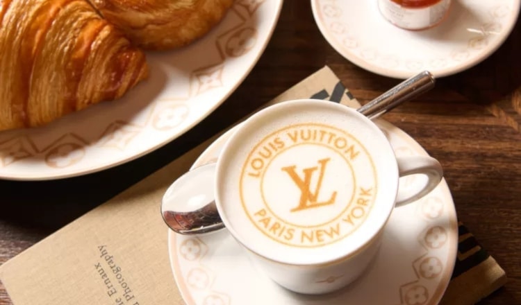 تعكس هذه الظاهرة تحوّلاً في مفهوم الفخامة.