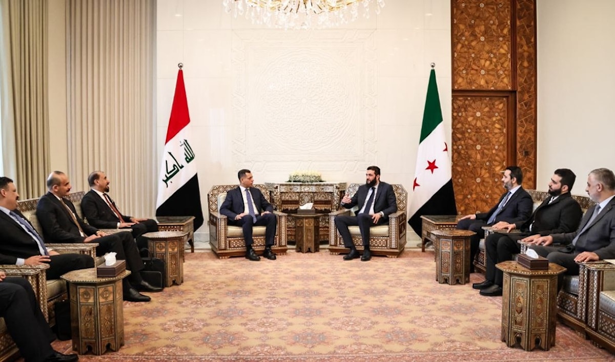 الوفد العراقي سيبحث مع الجانب السوري إمكانية إعادة تشغيل أنبوب النفط العراقي (وكالات)