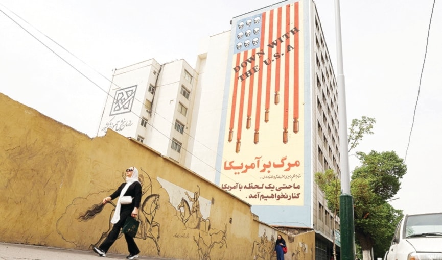 لفت عراقجي إلى أنه «من المحتمل أن تكون الجولة التالية السبت المقبل» (أ ف ب)