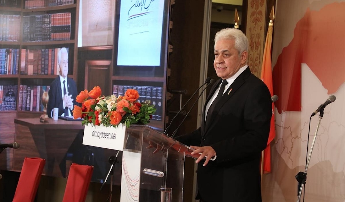 يتضمن العمل التلفزيوني بعض الشواهد التاريخية والتجارب الذاتية