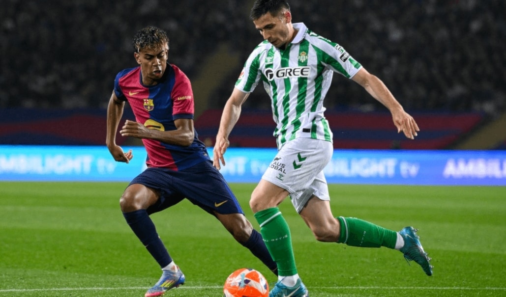 فرض ريال بيتيس التعادل الإيجابي (1-1) على مضيفه برشلونة.