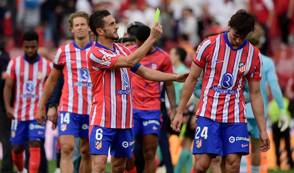 استغل أتلتيكو مدريد تعادل برشلونة المتصدر وخسارة ريال مدريد على أرضه (أ ف ب)