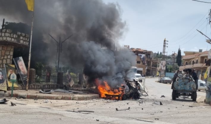 وزارة الصحة: استشهد مواطن جراء غارة شنها العدو الإسرائيلي استهدفت سيارة في بلدة ميس الجبل