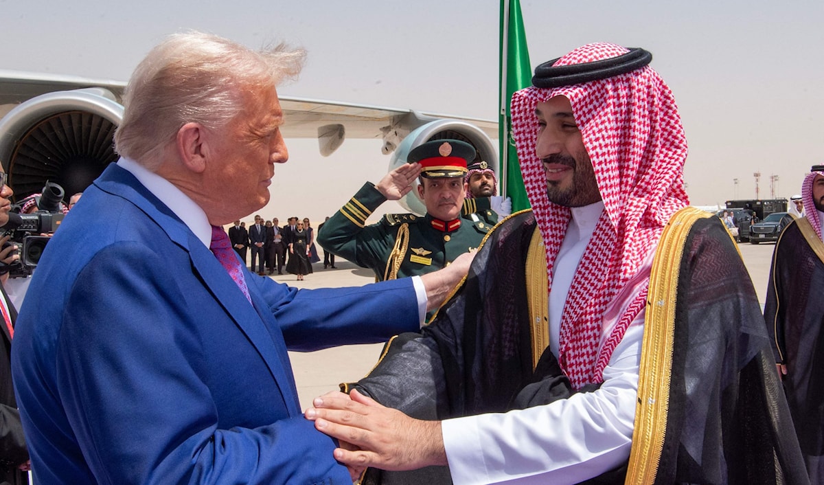 وصل ترامب إلى السعودية في مستهل جولة خليجية تستمر أياماً عدّة (أ ف ب)