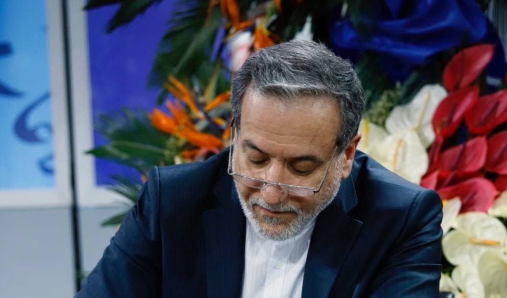 اعتبر عراقجي عراقجي أنه لو كانت واشنطن قادرة على فرض إرادتها العسكرية  لما دخلت في مفاوضات (إرنا)