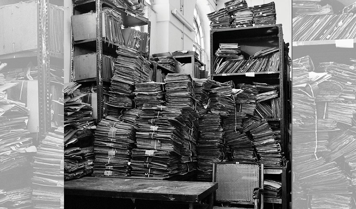 صورة غلاف كتاب «قراءة إجباريّة»