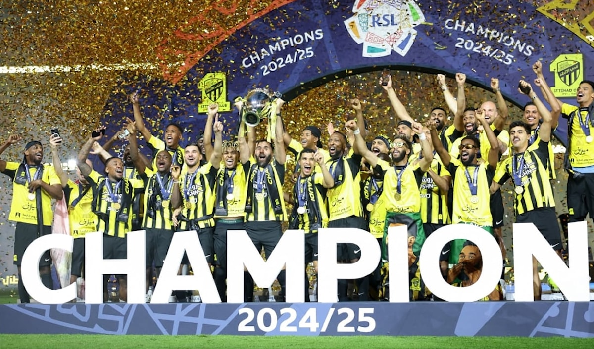 احتفل الاتحاد بلقبه العاشر في الدوري أمام جماهيره.