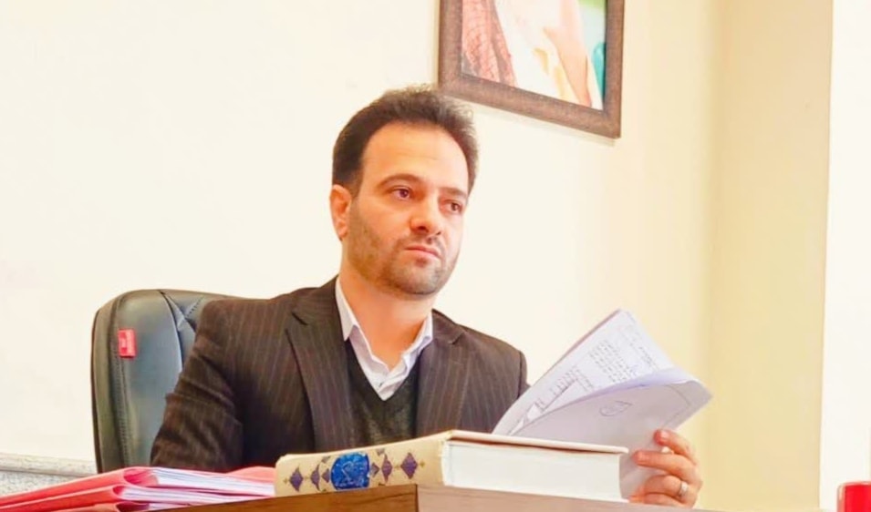القاضي إحسان باقري (من الويب)