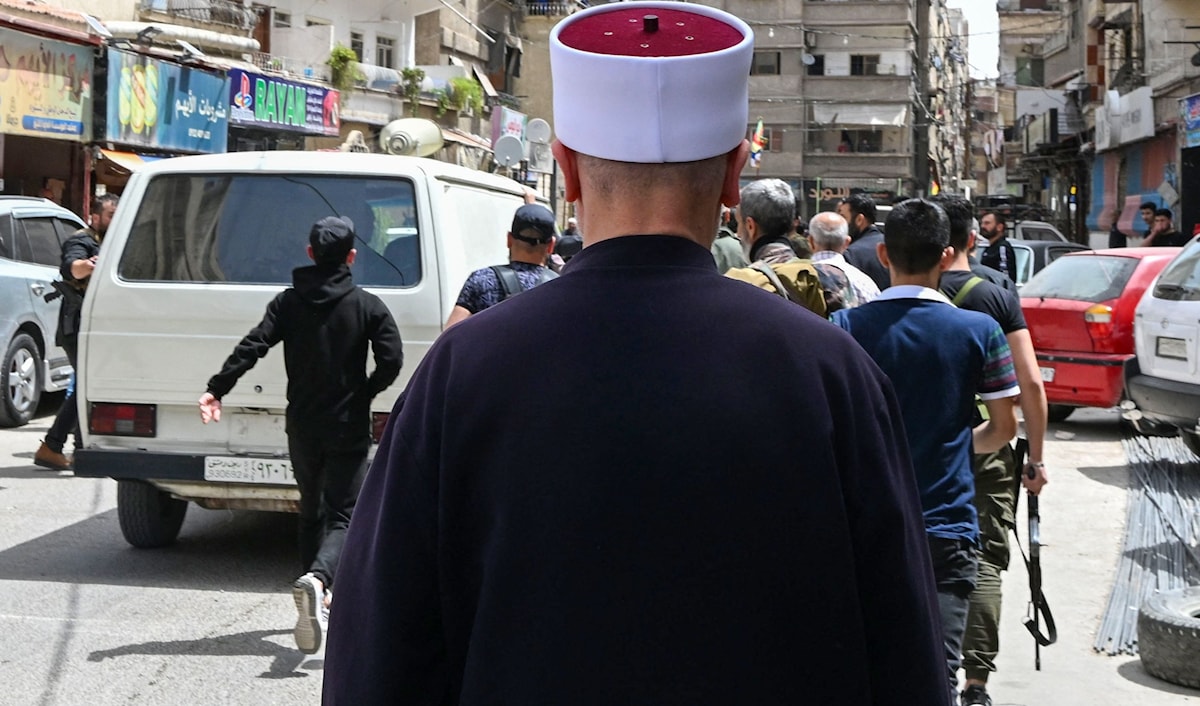 حضر «صلاة الغائب» وهاب وأرسلان وشهيب وضو (أ ف ب)