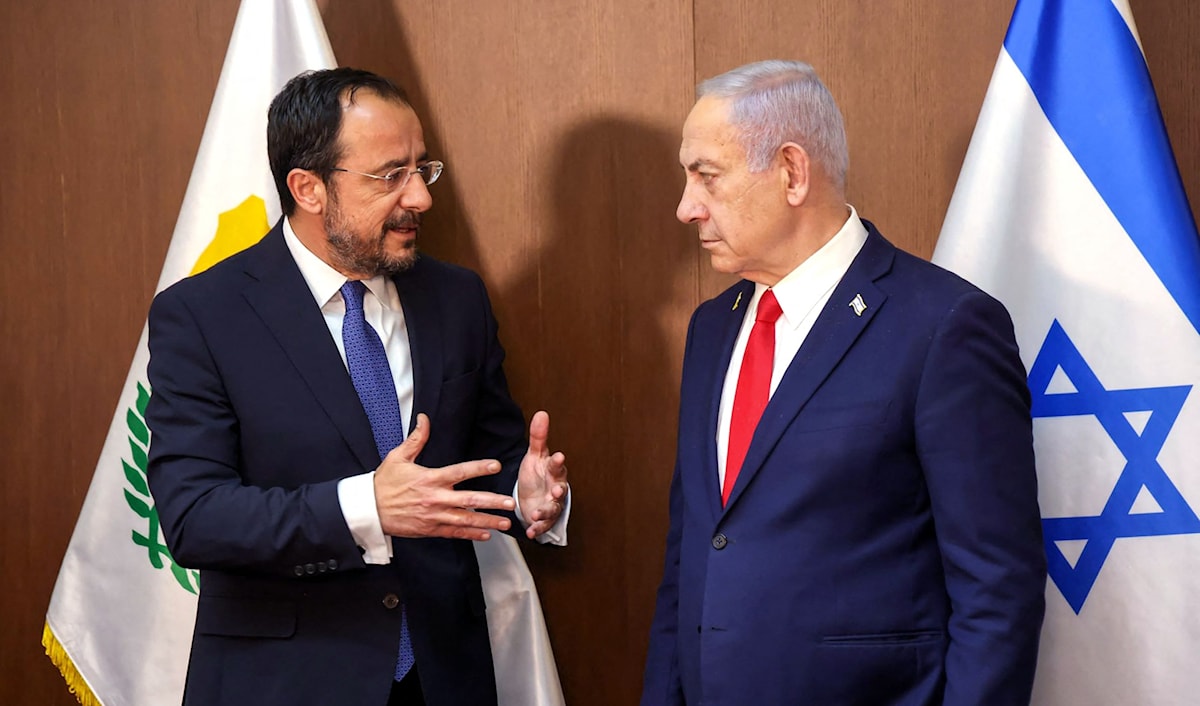 نتنياهو خلال لقاء بالرئيس القبرصي، نيكوس كريستودوليدس، في القدس المحتلة (أ ف ب)
