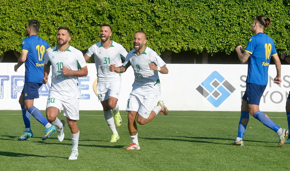 ألحق الأنصار بالصفاء الخسارة الأولى هذا الموسم (طلال سلمان)