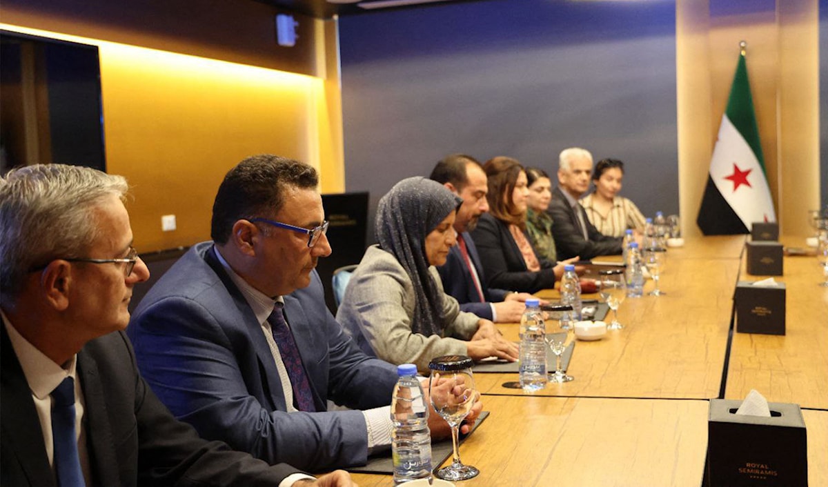 شهد الأسبوع الفائت إنجاز بند تبادل الأسرى والمعتقلين (أ ف ب)