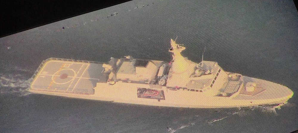 المدمرة البريطانية التي اعترضتها البحرية الإيرانية (وكالة تسنيم)