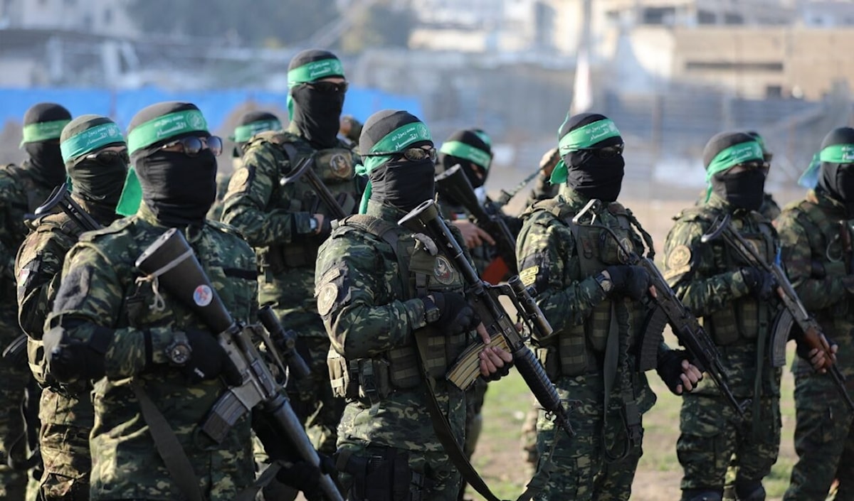 نعت «كتائب القسام» شهداء الشعب الإيراني لا سيّما القادة منهم مشيدةً بدورهم المحوري ( من الويب)