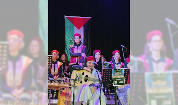 من الأمسية الباريسية