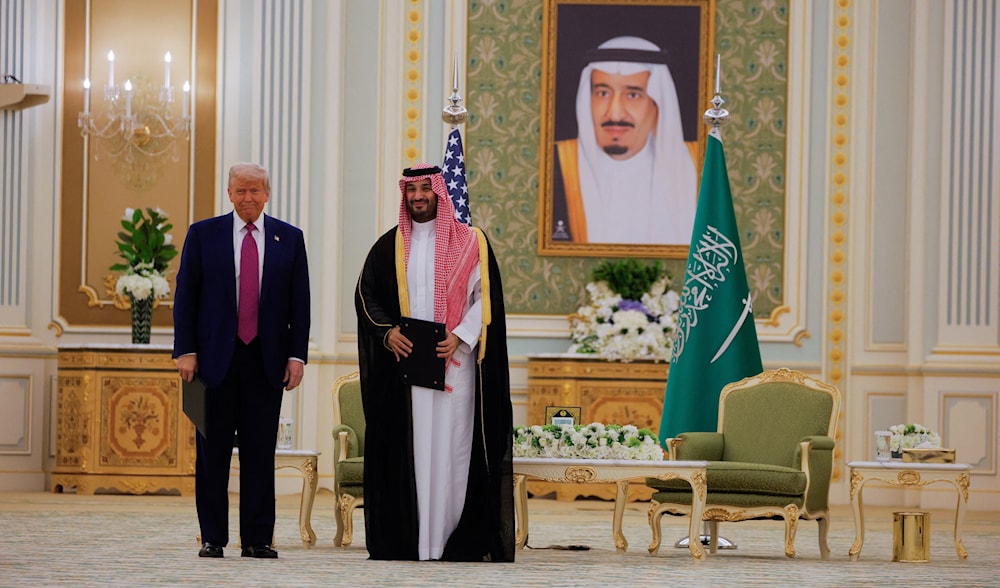الرئيس الأميركي دونالد ترامب إلى جانب ولي العهد السعودي محمد بن سلمان في شهر أيار 2025 (من الويب)