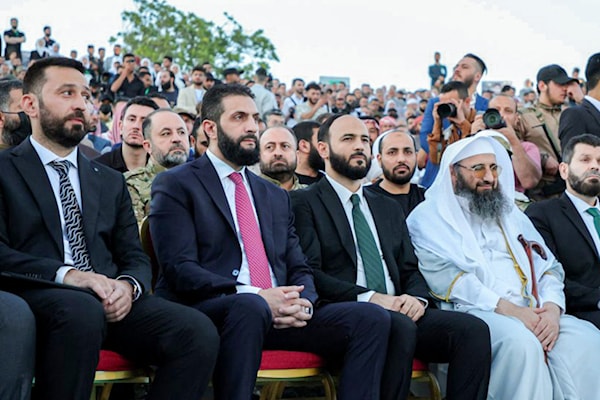 رجل أعمال أميركي مقرّب من ترامب، ينقل عن الشرع قوله إن "لدى إسرائيل وسوريا أعداء مشتركين" (أ ف ب)