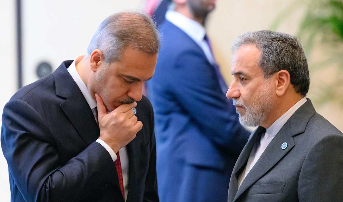 نقل أردوغان وفيدان المقترح إلى بزشكيان وعراقجي (أ ف ب)