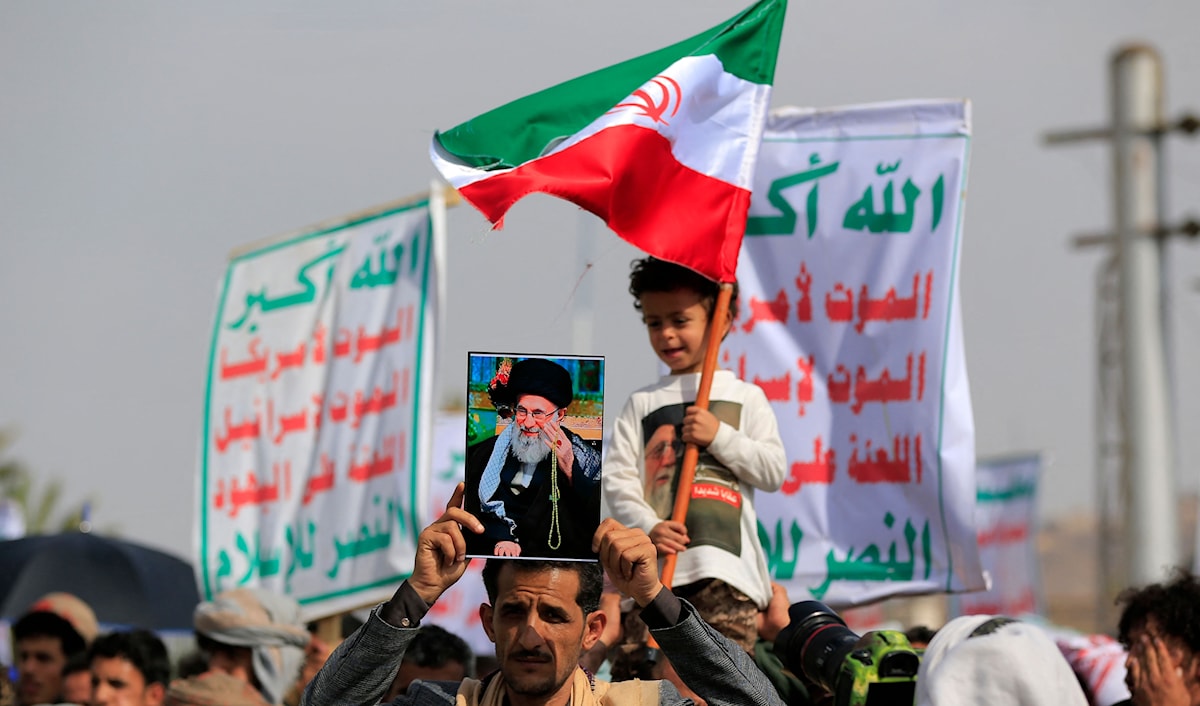 صنعاء تشيد بأداء القوات الإيرانية خلال الحرب (أ ف ب)